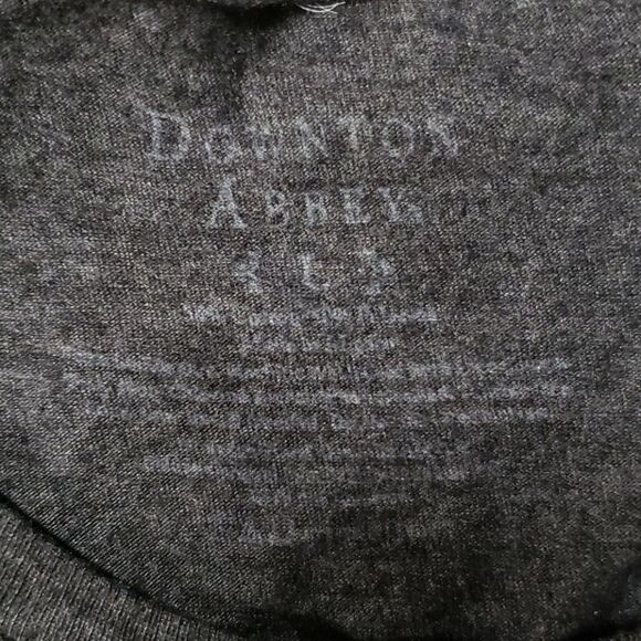 DOWNTOWN ABBEY WOMENS TEE SIZE L - Picture 3 of 4
